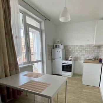Сдается 1-комнатная квартира, 38 м²