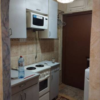 Сдается 1-комнатная квартира, 13,7 м²