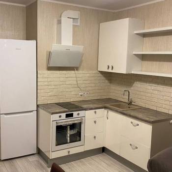 Сдается 1-комнатная квартира, 43 м²