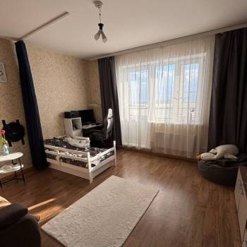 Продается 1-комнатная квартира, 40,4 м²