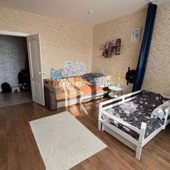 Продается 1-комнатная квартира, 40,4 м²