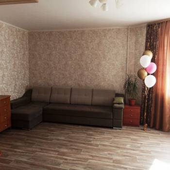 Продается 1-комнатная квартира, 49,3 м²