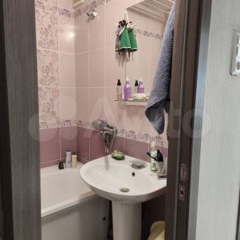 Продается 1-комнатная квартира, 32 м²