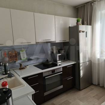 Продается 1-комнатная квартира, 32 м²