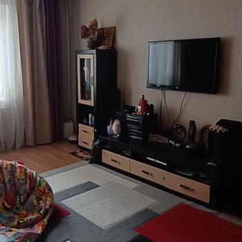 Продается Многокомнатная квартира, 83,4 м²