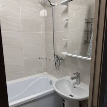 Сдается 2-х комнатная квартира, 64 м²