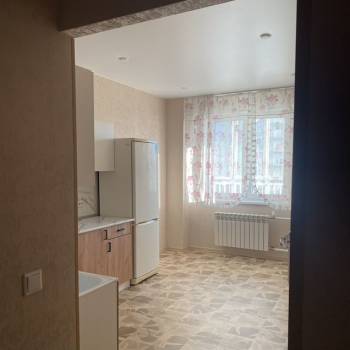Сдается 1-комнатная квартира, 42 м²