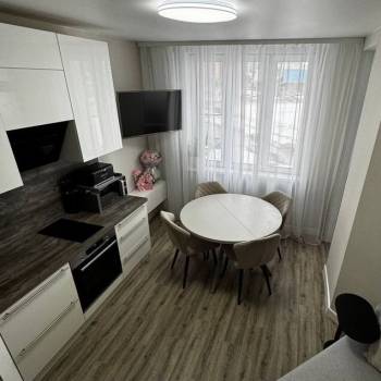 Продается 2-х комнатная квартира, 63,5 м²