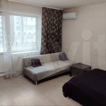 Сдается 1-комнатная квартира, 40 м²