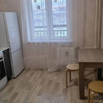 Сдается 1-комнатная квартира, 40,2 м²