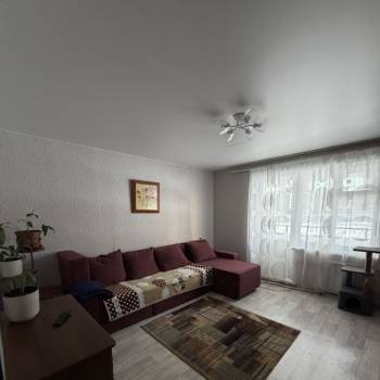 Продается 1-комнатная квартира, 40,6 м²