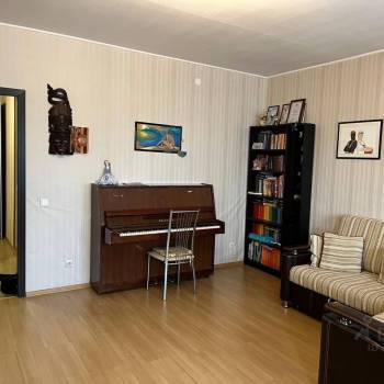 Продается 3-х комнатная квартира, 103 м²
