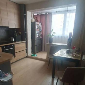 Продается 2-х комнатная квартира, 56 м²