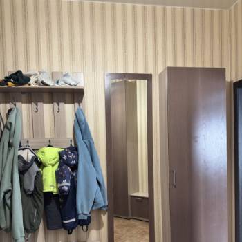 Продается 1-комнатная квартира, 60,4 м²