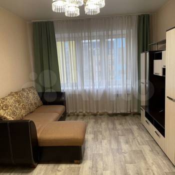 Сдается 1-комнатная квартира, 37 м²