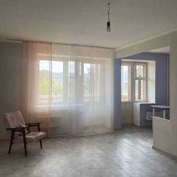 Продается 1-комнатная квартира, 39 м²