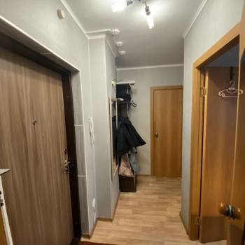 Продается 1-комнатная квартира, 29,9 м²