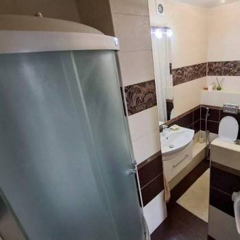 Сдается 1-комнатная квартира, 54 м²