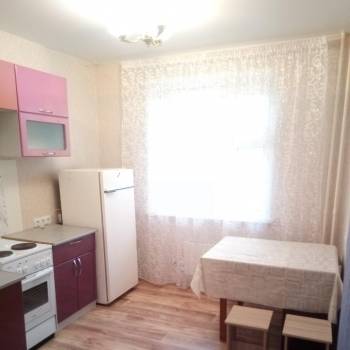 Сдается 1-комнатная квартира, 42 м²