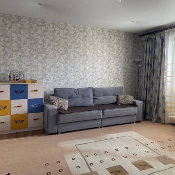 Продается Многокомнатная квартира, 94 м²