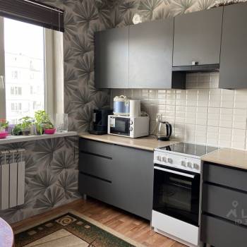 Продается Многокомнатная квартира, 94 м²
