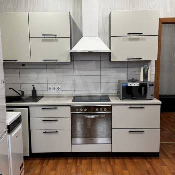 Сдается 1-комнатная квартира, 51 м²