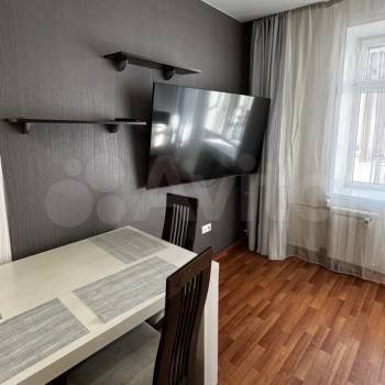 Сдается 1-комнатная квартира, 51 м²