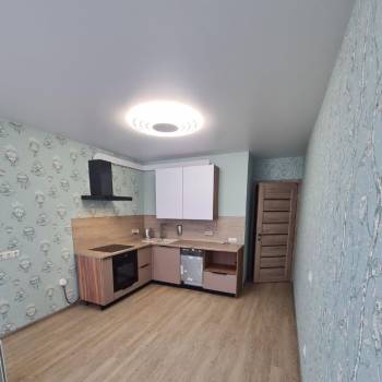 Продается 1-комнатная квартира, 53,8 м²
