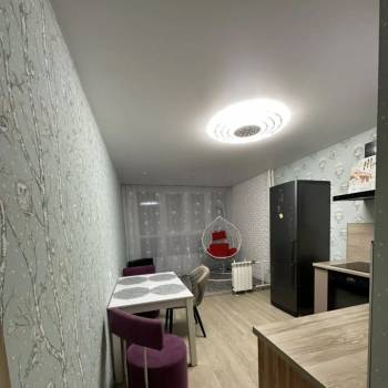 Продается 1-комнатная квартира, 53,8 м²