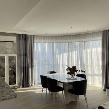 Продается Многокомнатная квартира, 174,6 м²