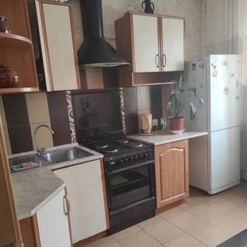 Сдается 1-комнатная квартира, 42 м²