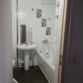 Продается 1-комнатная квартира, 36 м²