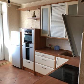 Сдается 1-комнатная квартира, 54 м²