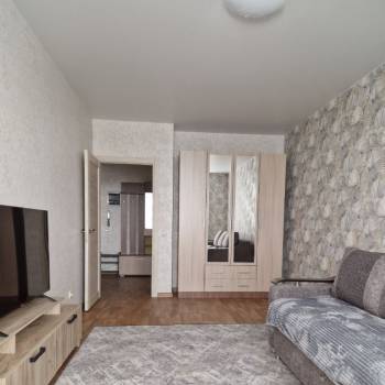 Сдается 1-комнатная квартира, 43 м²