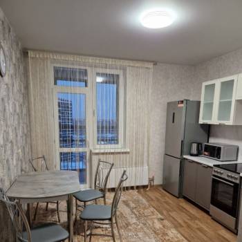 Сдается 1-комнатная квартира, 43 м²