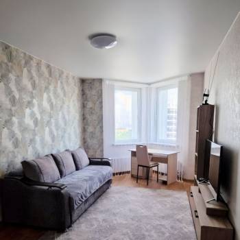 Сдается 1-комнатная квартира, 43 м²
