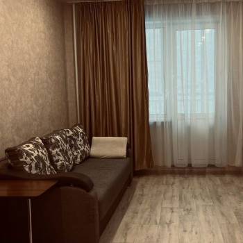 Сдается 1-комнатная квартира, 38 м²