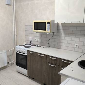 Сдается 1-комнатная квартира, 43 м²