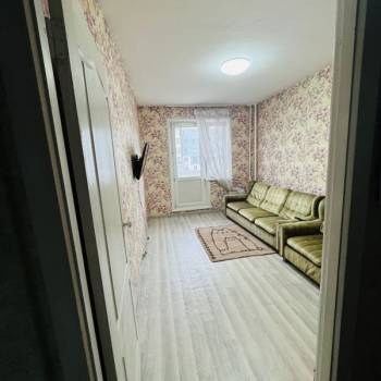 Продается 1-комнатная квартира, 31,9 м²