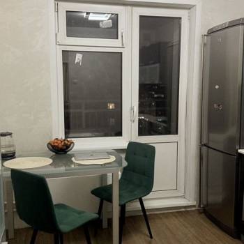 Продается 1-комнатная квартира, 38 м²