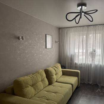 Продается 3-х комнатная квартира, 58 м²