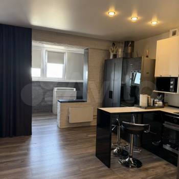 Продается 1-комнатная квартира, 30,4 м²