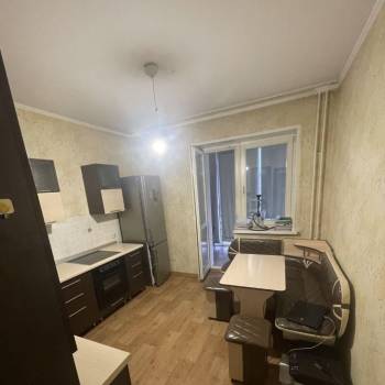 Продается 1-комнатная квартира, 39,8 м²