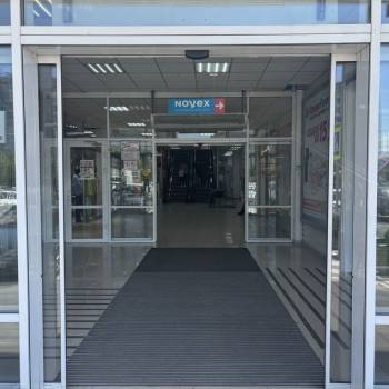 Продается Нежилое помещение, 180 м²