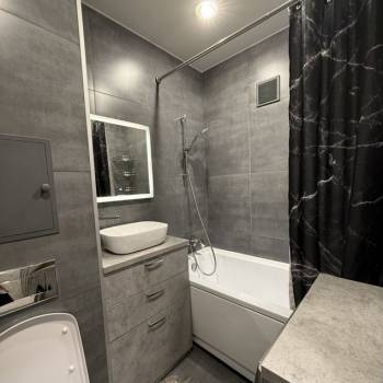 Сдается 1-комнатная квартира, 51 м²