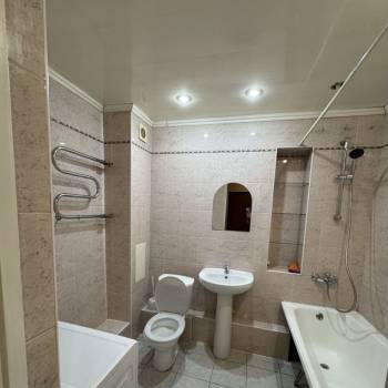 Сдается 1-комнатная квартира, 40 м²