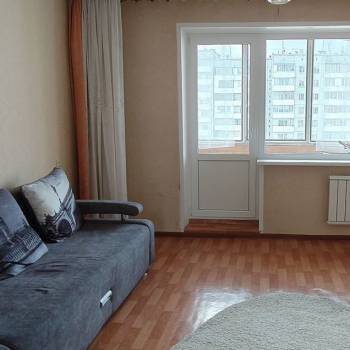 Продается 1-комнатная квартира, 37 м²