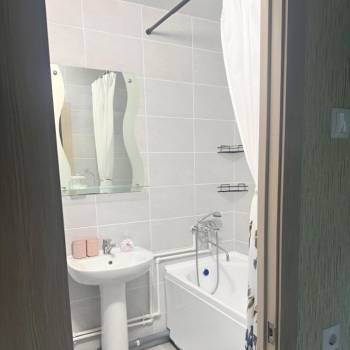 Сдается 1-комнатная квартира, 42 м²