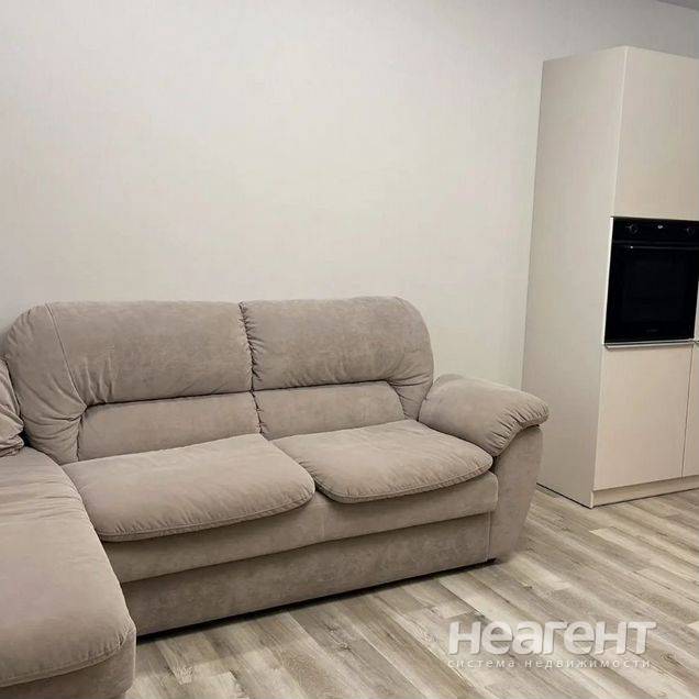 Продам 2-ком. квартиру, Свердловский