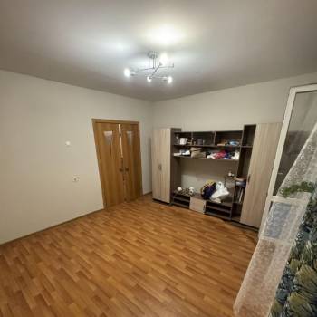 Продается 1-комнатная квартира, 41 м²